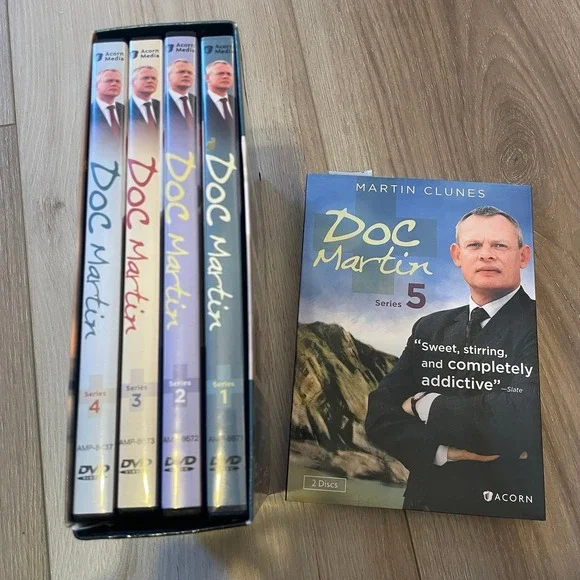 Doc Martin DVD set seasons 1-5 - Picture 1 of 4